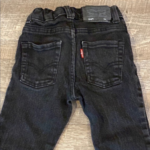 Signature by Levi Strauss Black Slim Fit Jeans - Picture 6 of 7